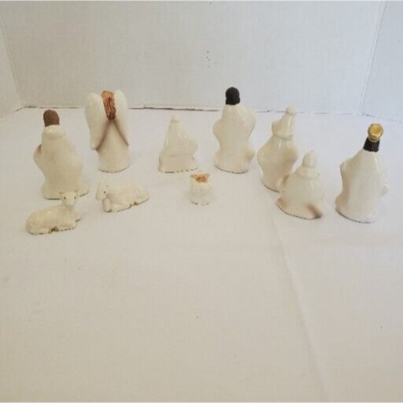 Vintage Porcelain Ten Piece Small Nativity Set White Gold Accents - Picture 7 of 16